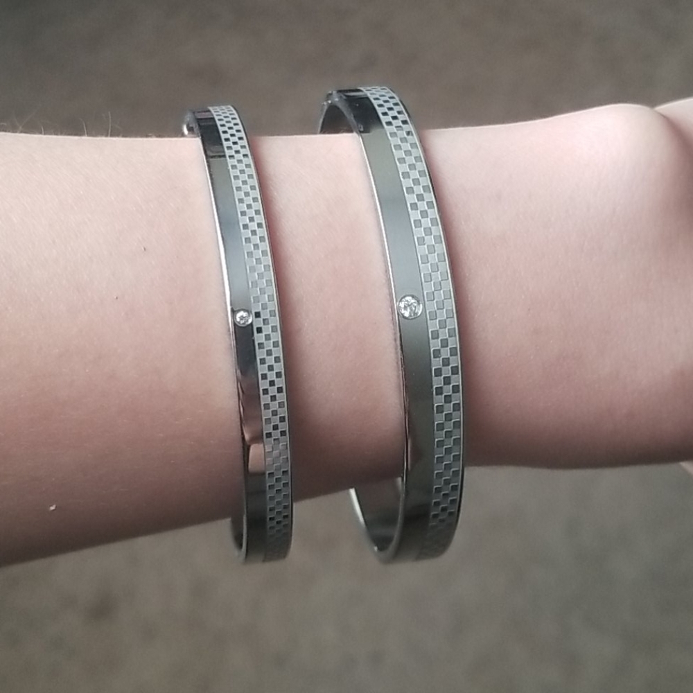 Bangles